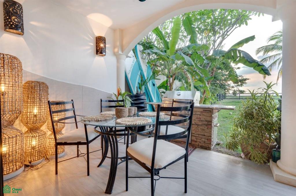 Beachfront Condo - Twin Dolphins 1A , Playa Potrero, Guanacaste