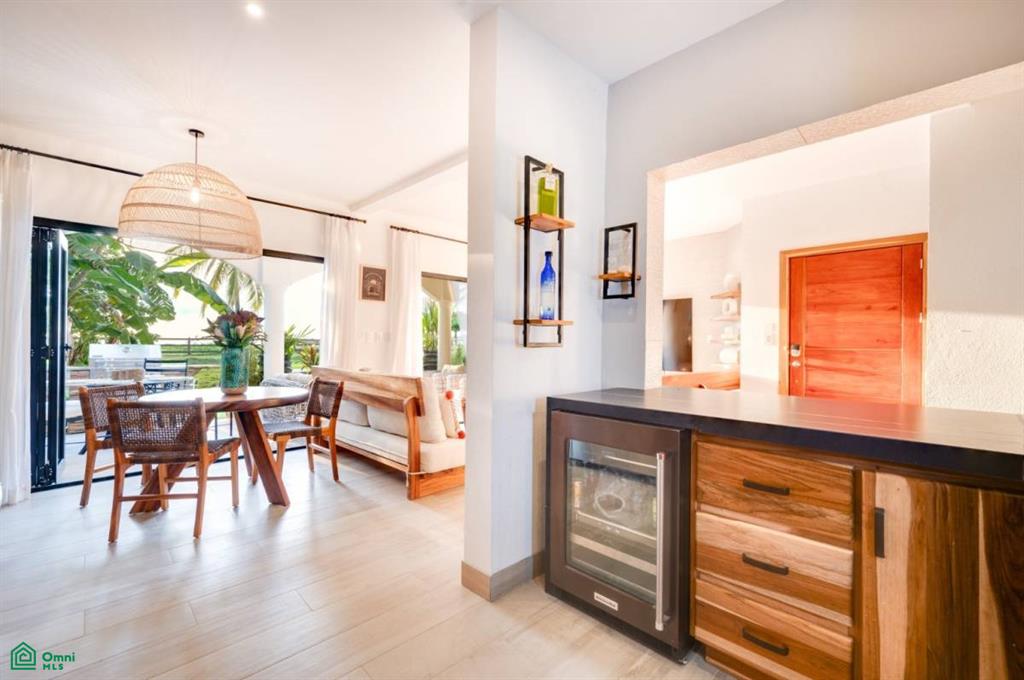 Beachfront Condo - Twin Dolphins 1A , Playa Potrero, Guanacaste