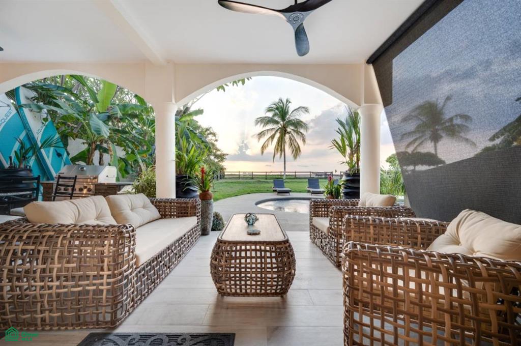 Beachfront Condo - Twin Dolphins 1A , Playa Potrero, Guanacaste