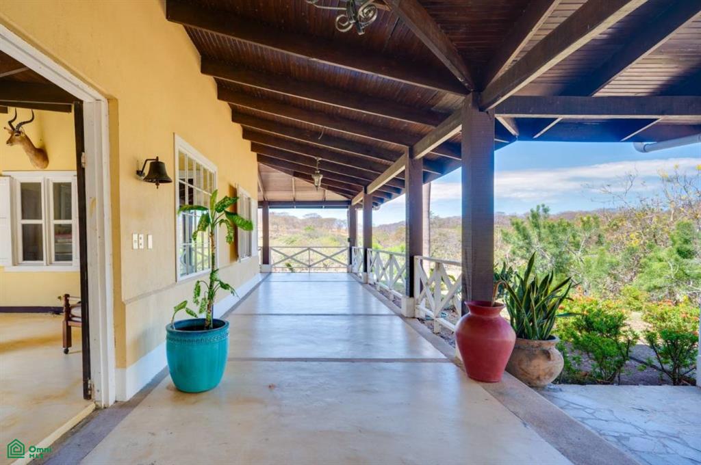162 Acres Ranch Style Home - Coyolito Guanacaste