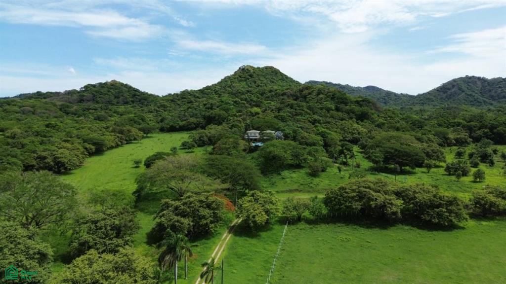 162 Acres Ranch Style Home - Coyolito Guanacaste