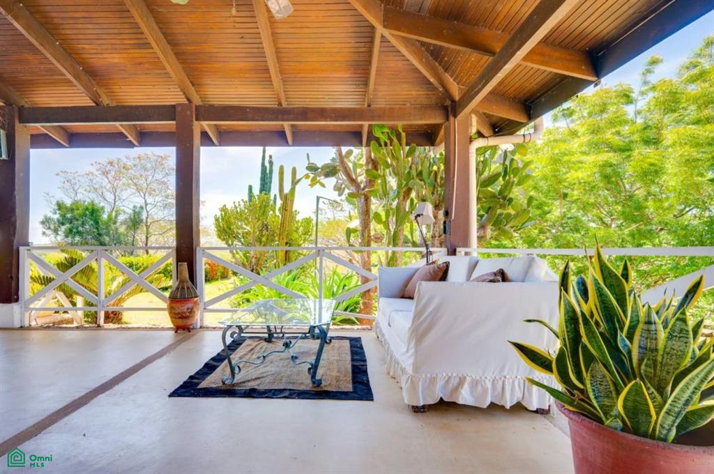 162 Acres Ranch Style Home - Coyolito Guanacaste