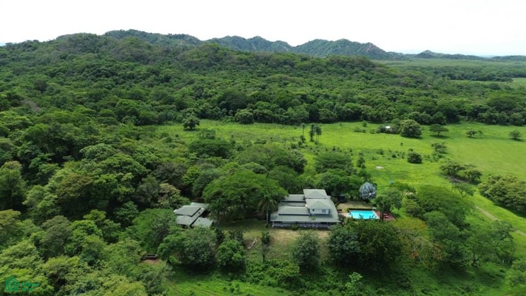 162 Acres Ranch Style Home - Coyolito Guanacaste