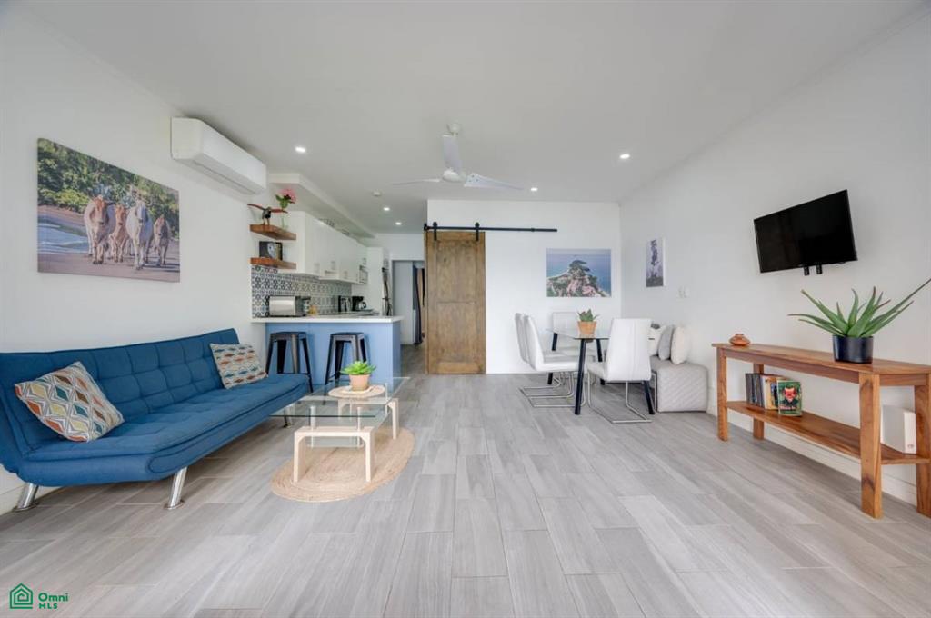 Beachfront Condo Steps from the Sea - Playa Flamingo Punta Plata 522 , Playa Flamingo, Guanacaste