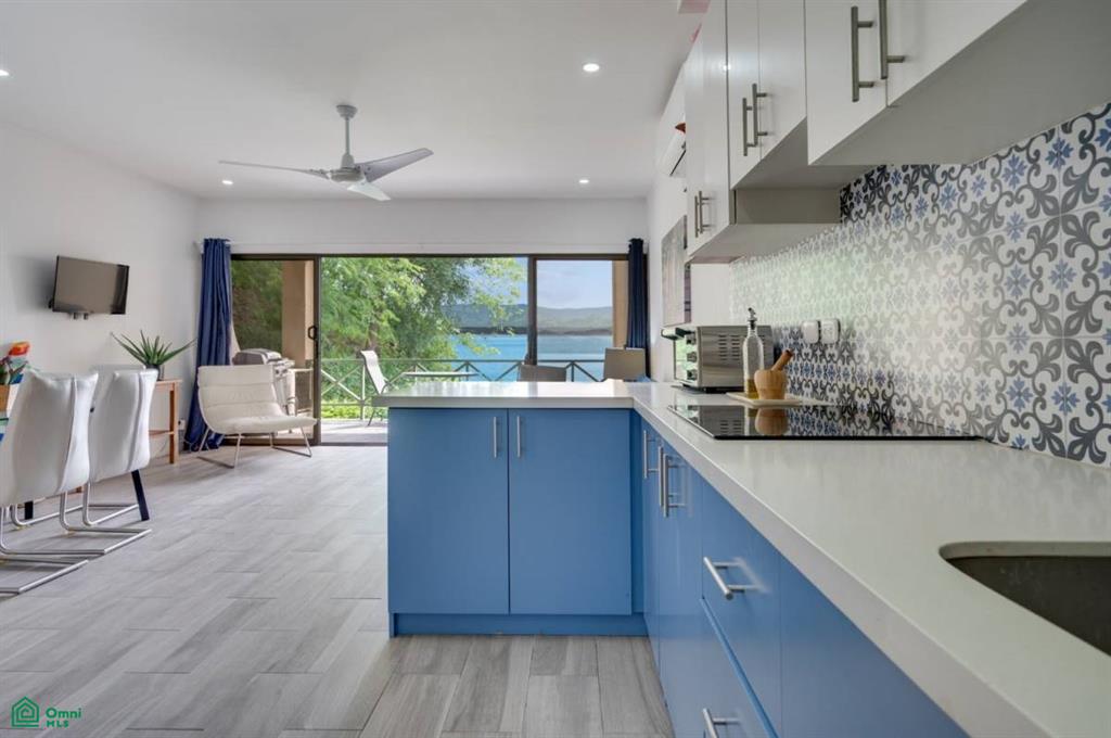 Beachfront Condo Steps from the Sea - Playa Flamingo Punta Plata 522 , Playa Flamingo, Guanacaste