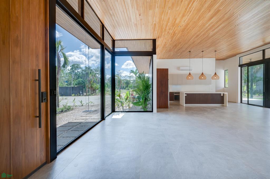 Villa Vivencia - 6 Bedroom Luxury Home - Playa Grande