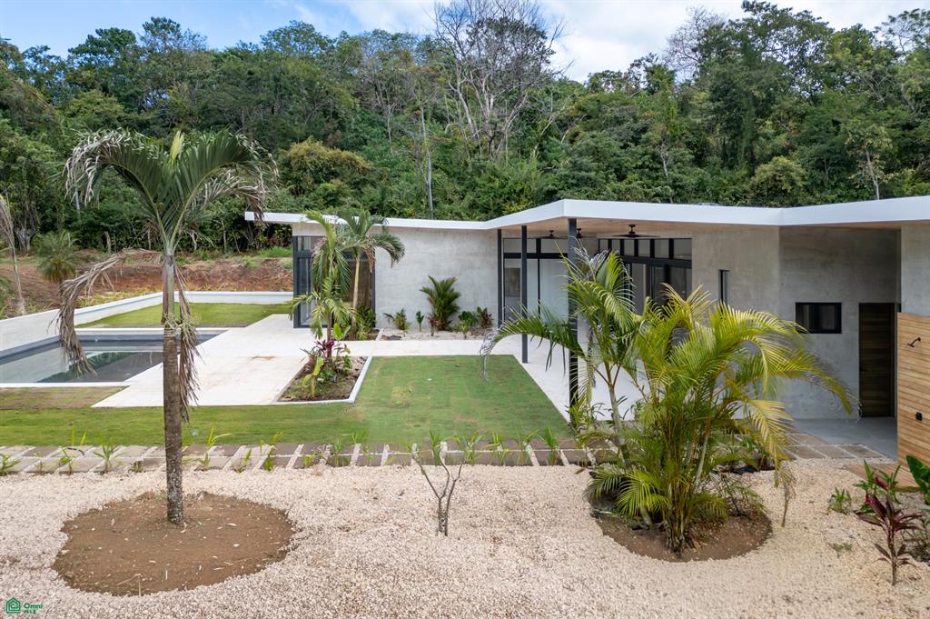 Villa Vivencia - 6 Bedroom Luxury Home - Playa Grande