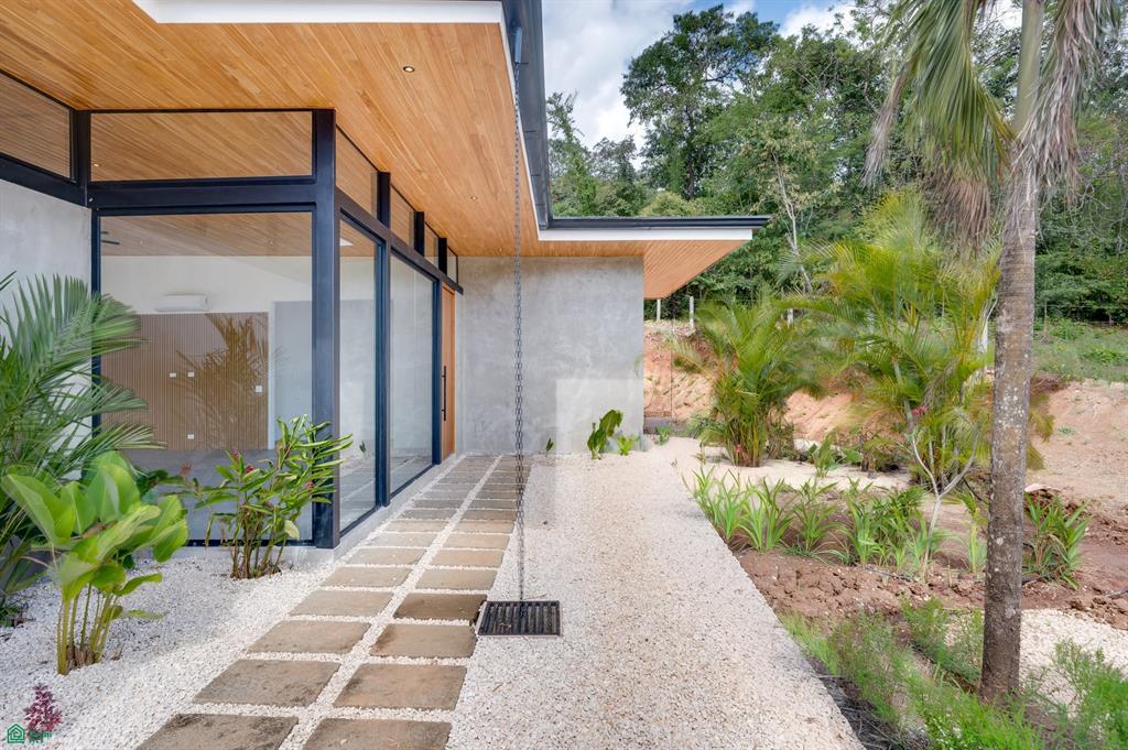 Villa Vivencia - 6 Bedroom Luxury Home - Playa Grande