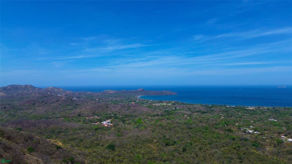 Brasilito 950 acres with water- Toro Azul