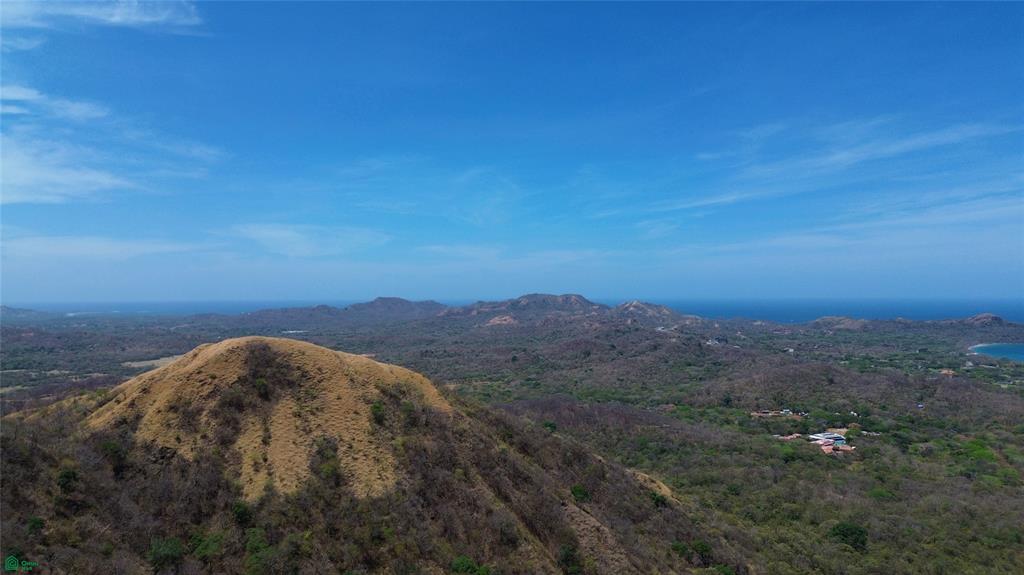 Brasilito 950 acres with water- Toro Azul