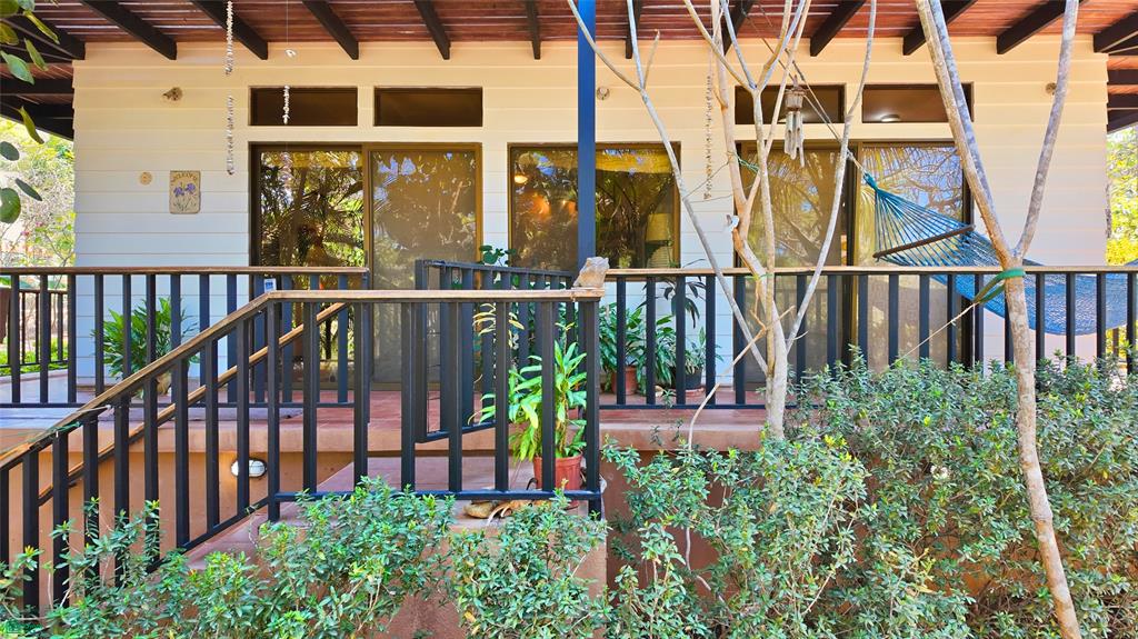 Casa Rosada Lomas de Conchal - Playa Puerto Viejo