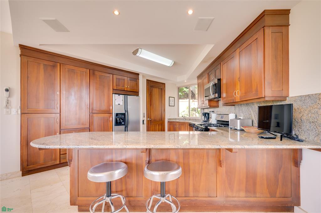 Casa Lot Four - Ocean View Home