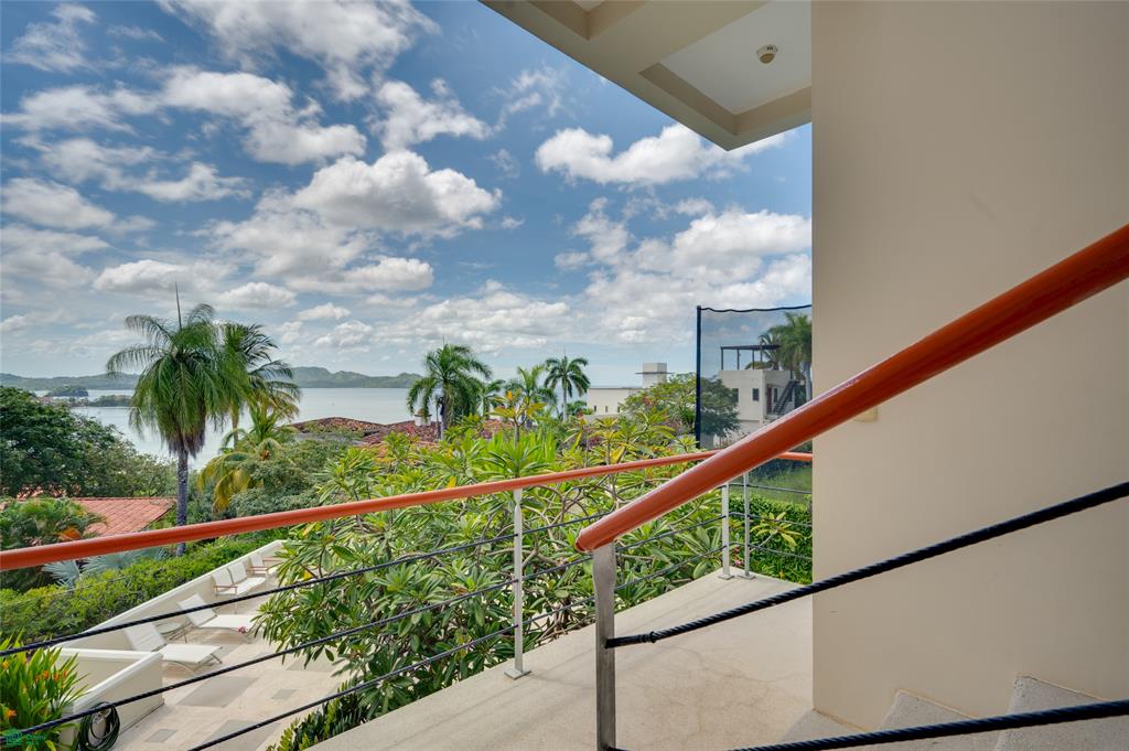 Casa Lot Four - Ocean View Home