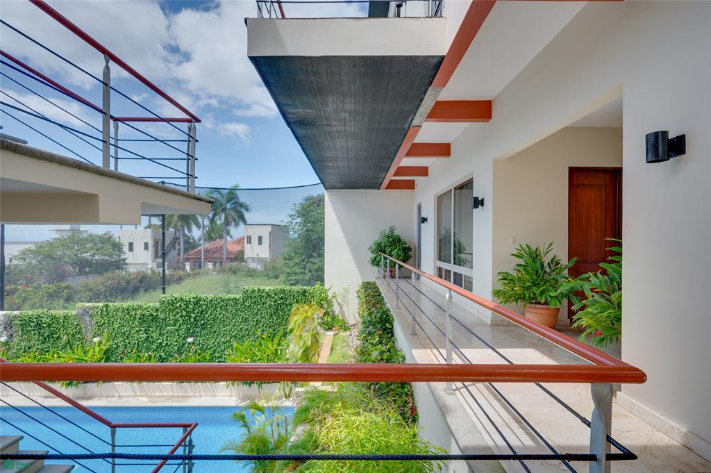 Casa Lot Four - Ocean View Home