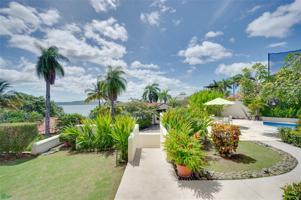 Casa Lot Four - Ocean View Home