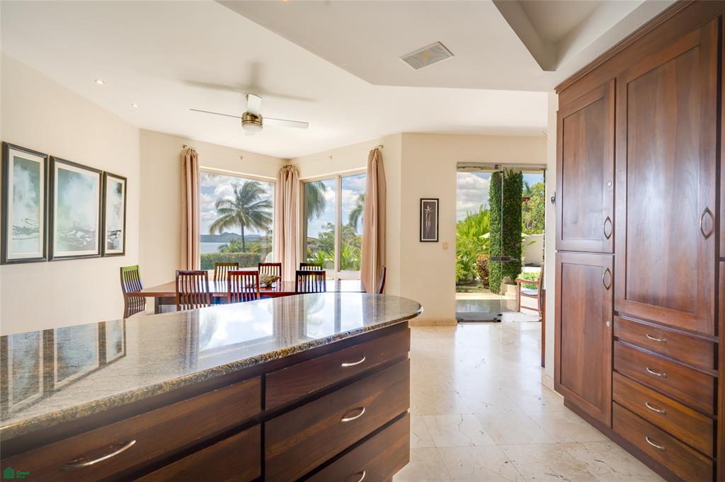 Casa Lot Four - Ocean View Home