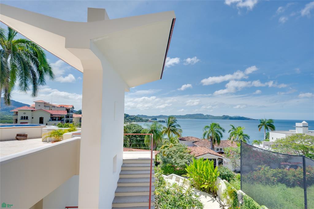 Casa Lot Four - Ocean View Home