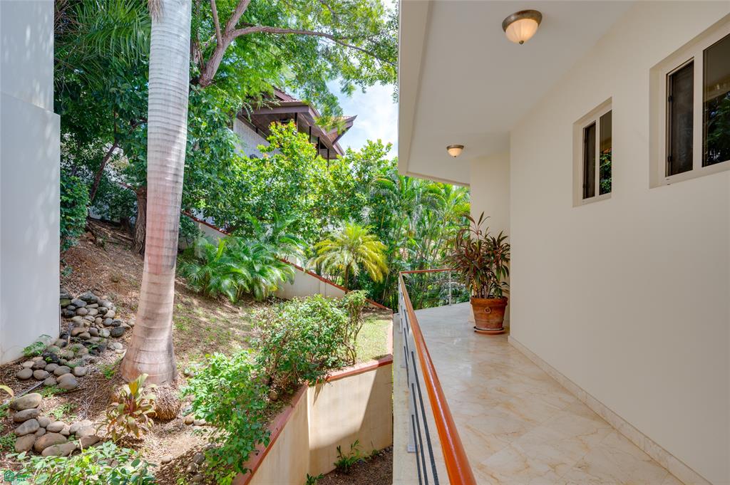 Casa Lot Four - Ocean View Home