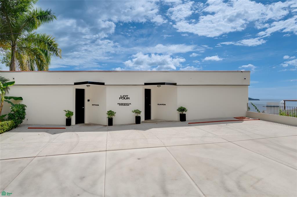 Casa Lot Four - Ocean View Home