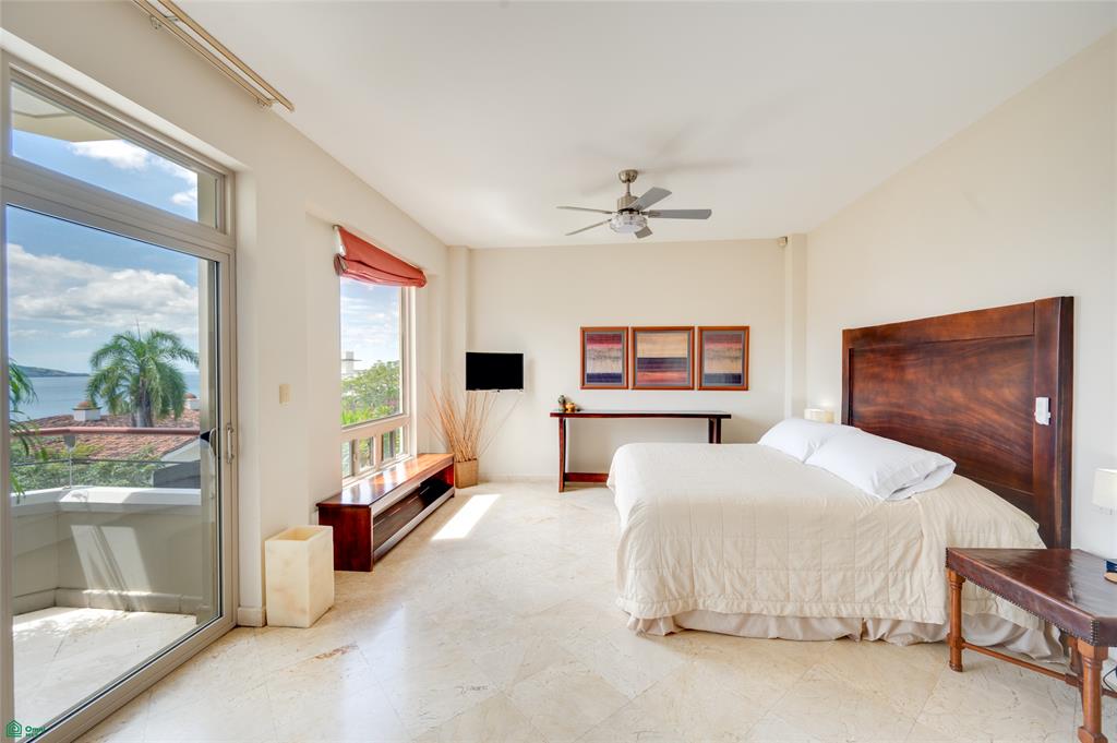 Casa Lot Four - Ocean View Home