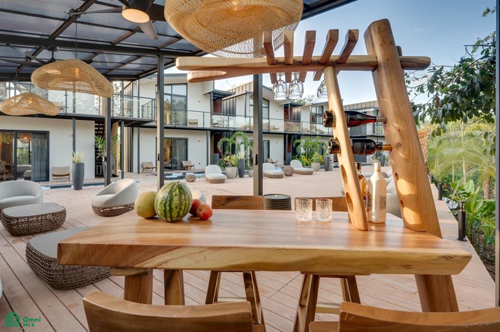 The Bungalows - Flamingo Estates