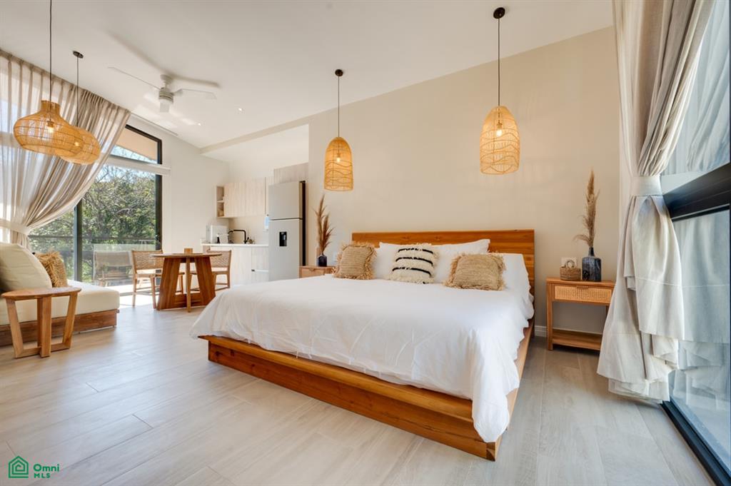 The Bungalows - Flamingo Estates