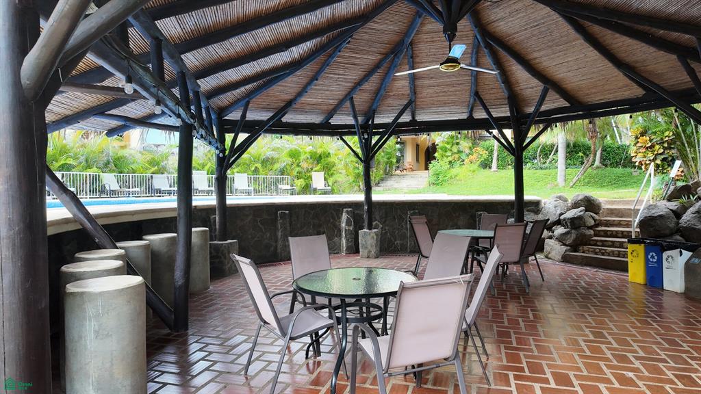 The Oaks # 44 Condo For Sale!