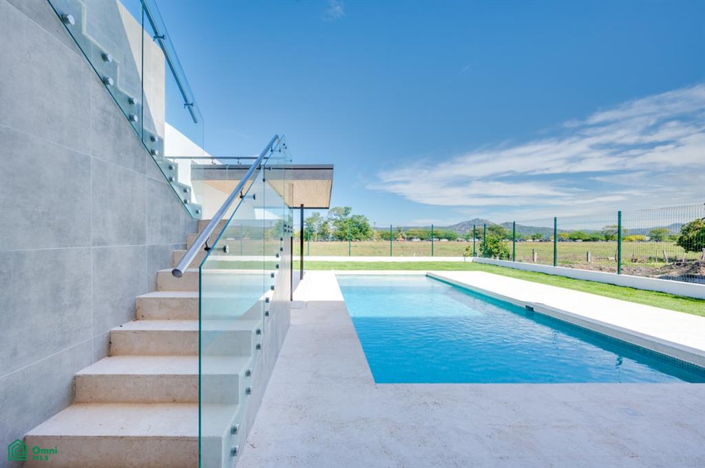 FLAMINGO ESTATES