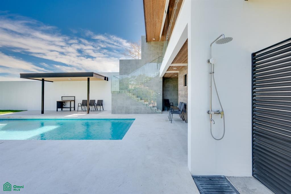 FLAMINGO ESTATES