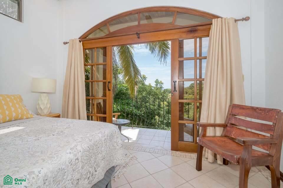 6 Bedroom Duplex - Playa Prieta 