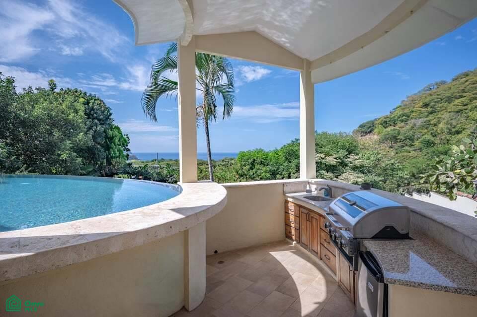 6 Bedroom Duplex - Playa Prieta 