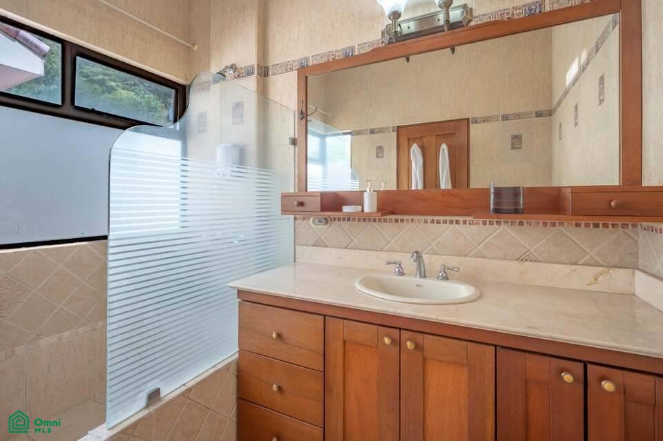 6 Bedroom Duplex - Playa Prieta 