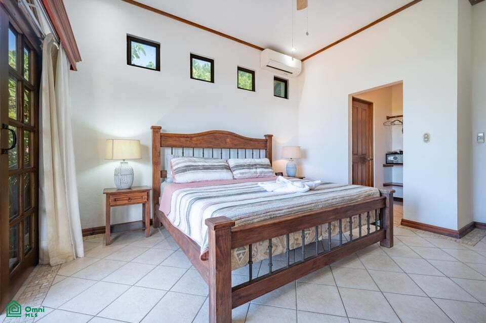 6 Bedroom Duplex - Playa Prieta 