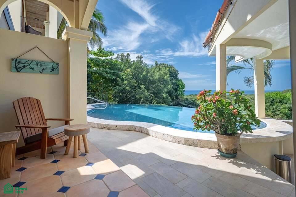 6 Bedroom Duplex - Playa Prieta 