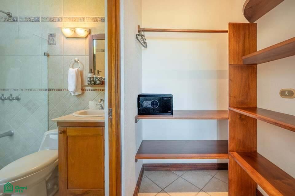 6 Bedroom Duplex - Playa Prieta 