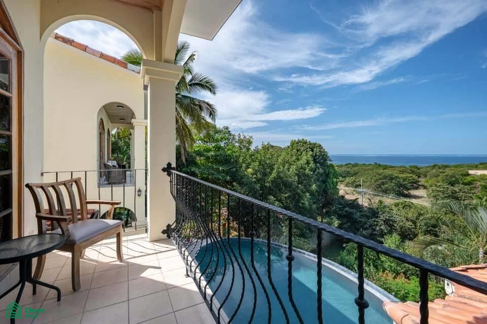 6 Bedroom Duplex - Playa Prieta 