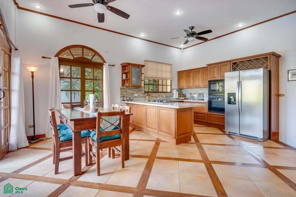 6 Bedroom Duplex - Playa Prieta 