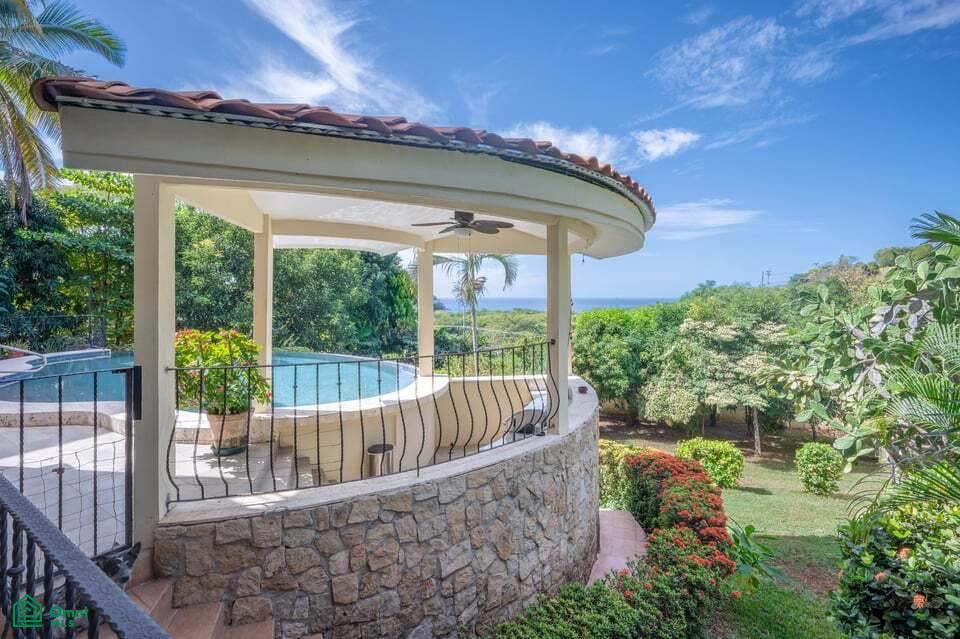 6 Bedroom Duplex - Playa Prieta 