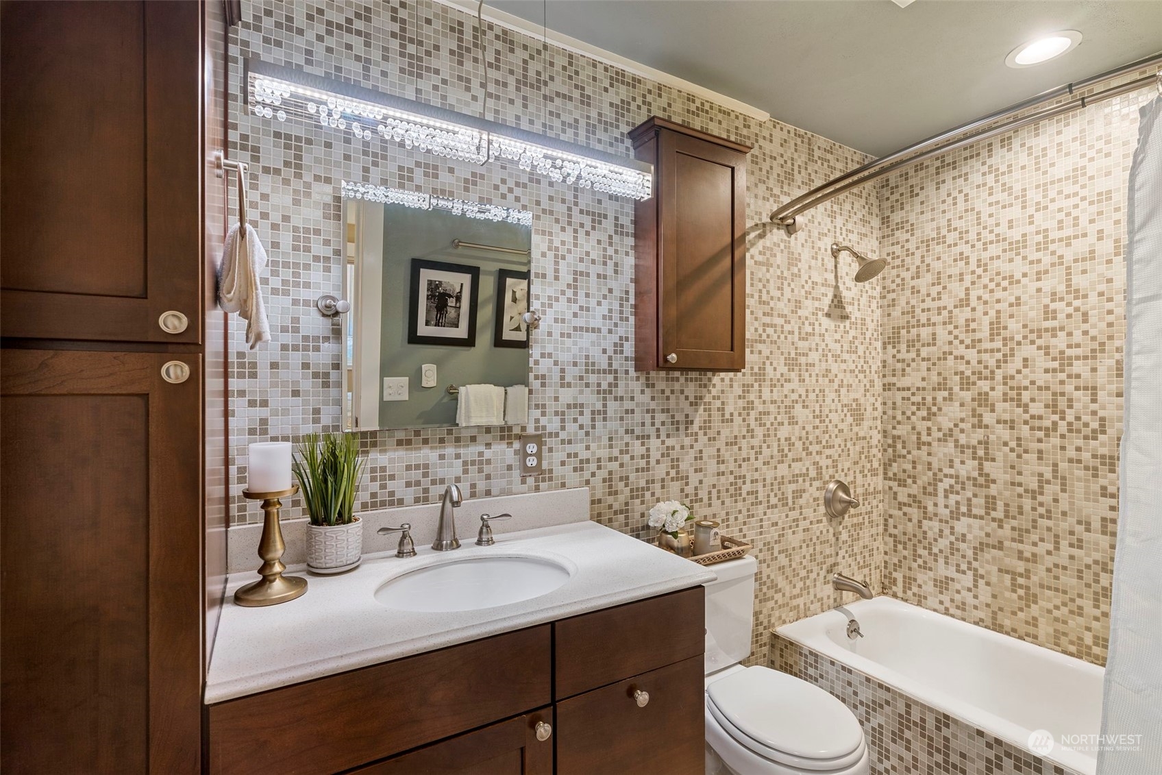 5824 NE 75th Street #D103
