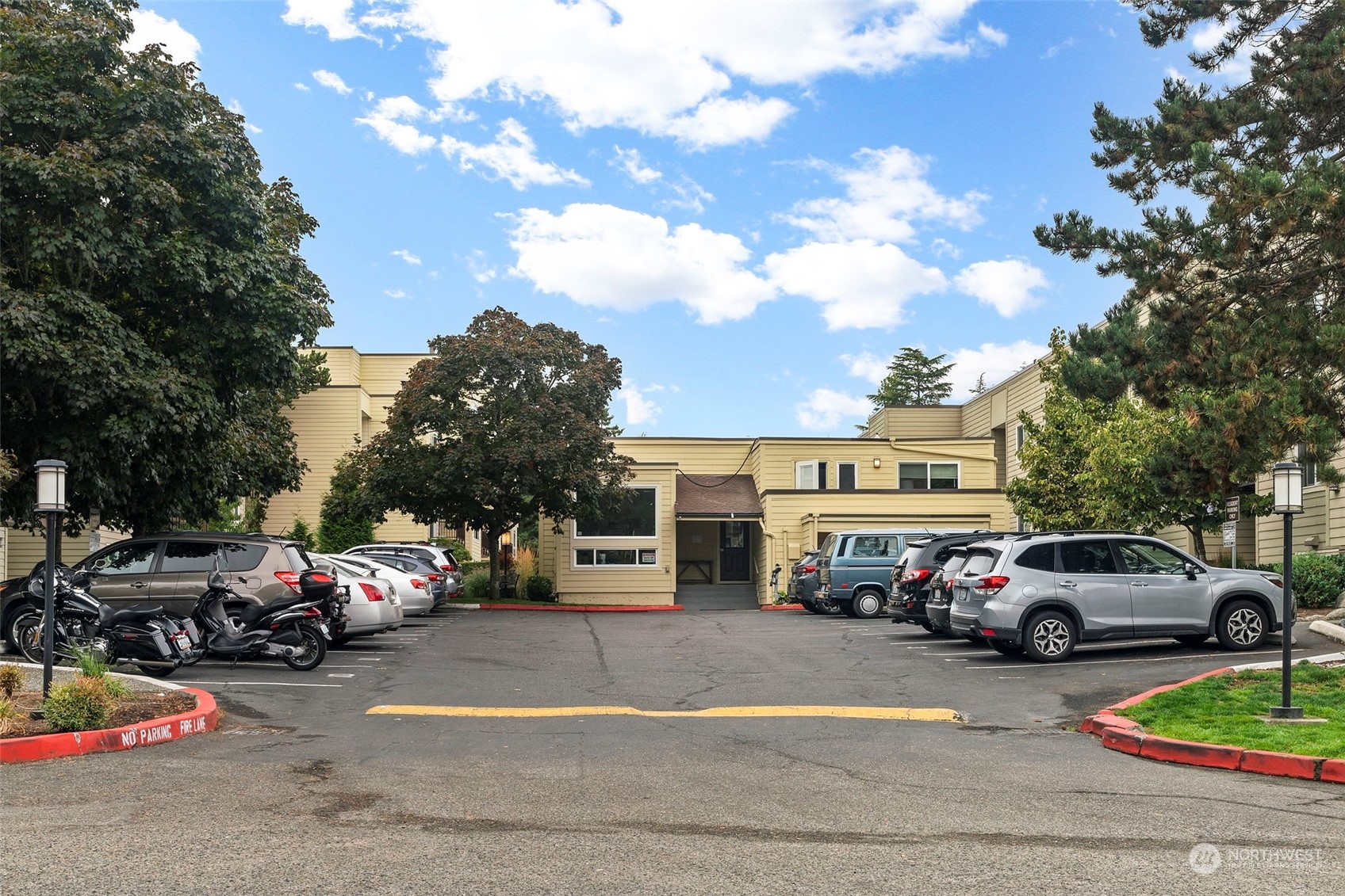 5824 NE 75th Street #D103