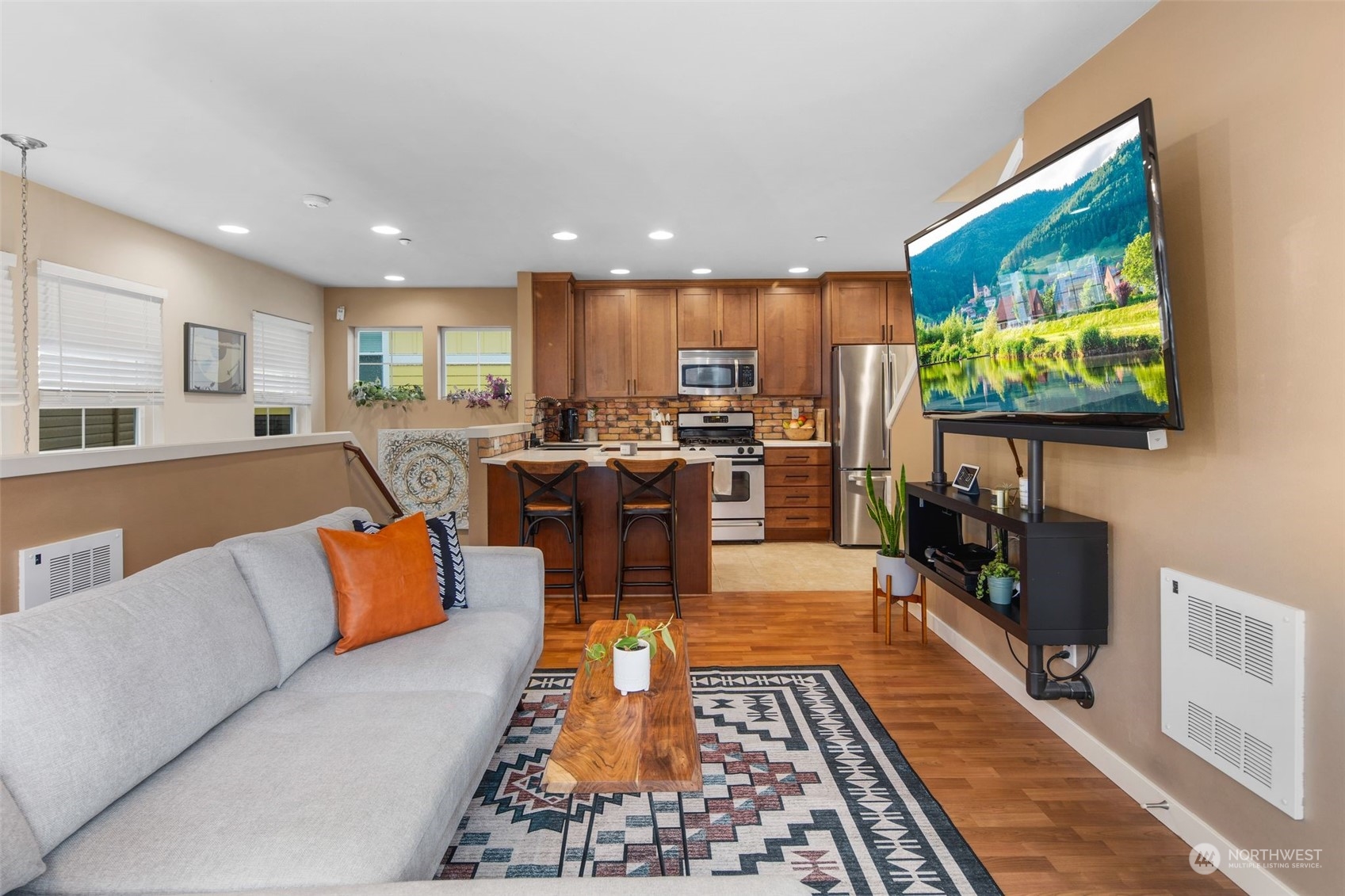 3003 SW Cycle Court