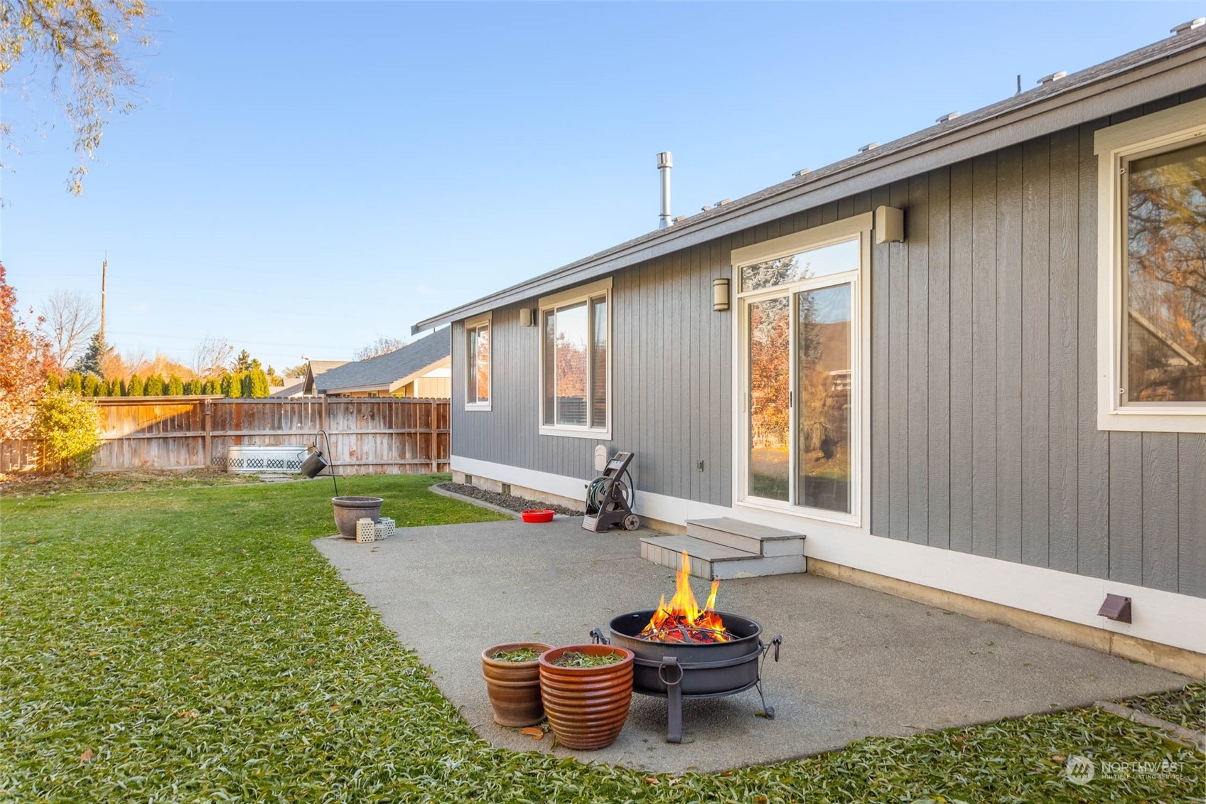 1701 E Canterbury Drive