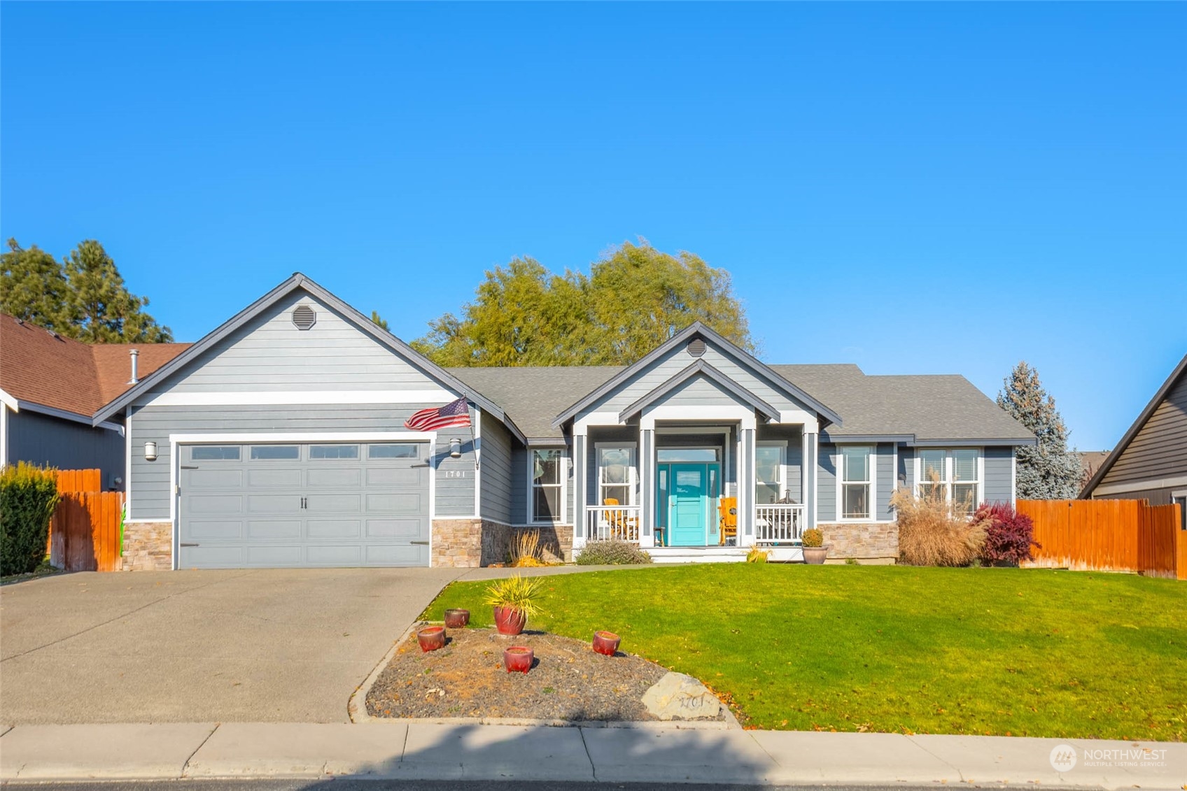 1701 E Canterbury Drive
