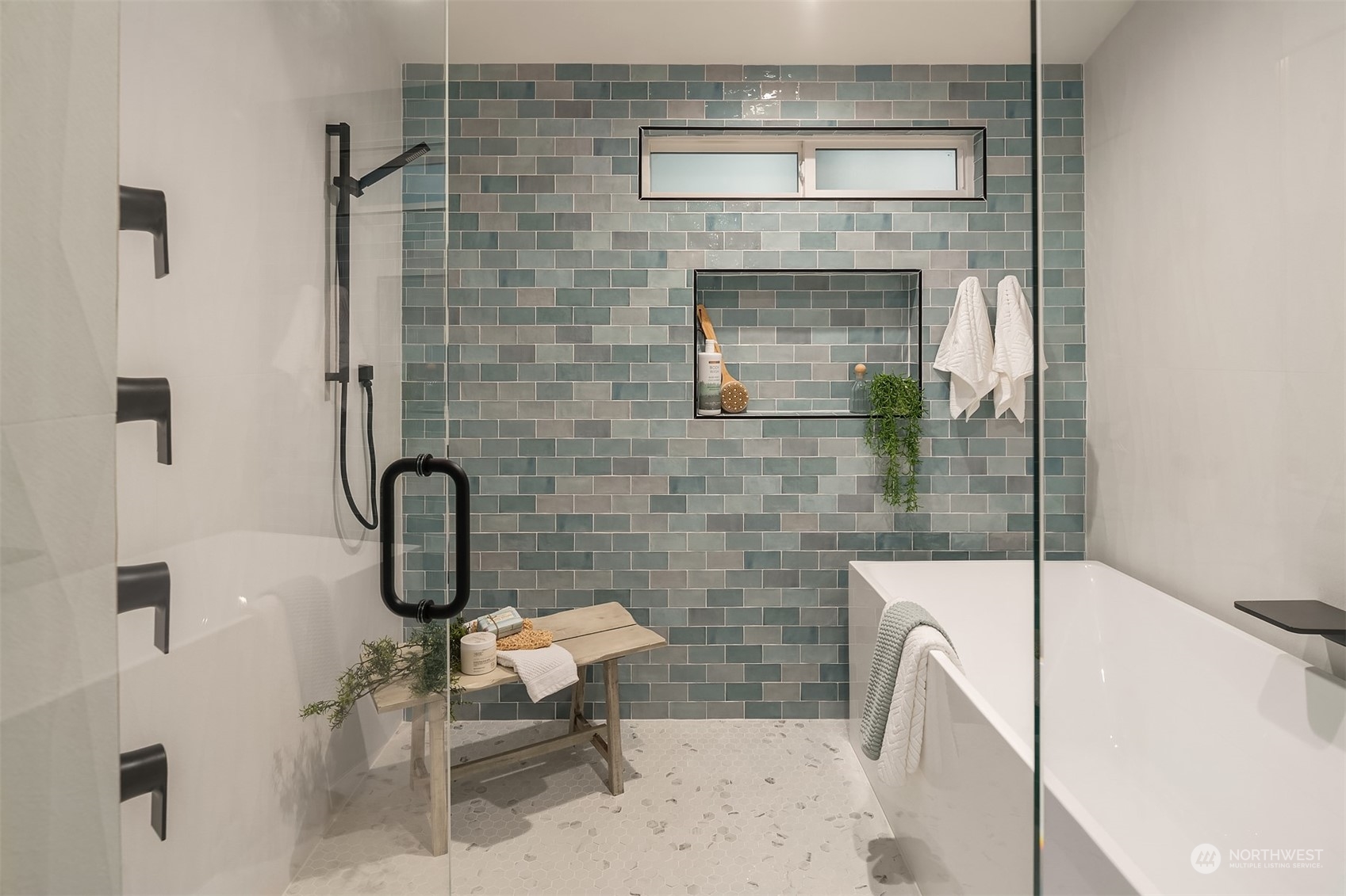 14445 Avondale Road NE, -6395