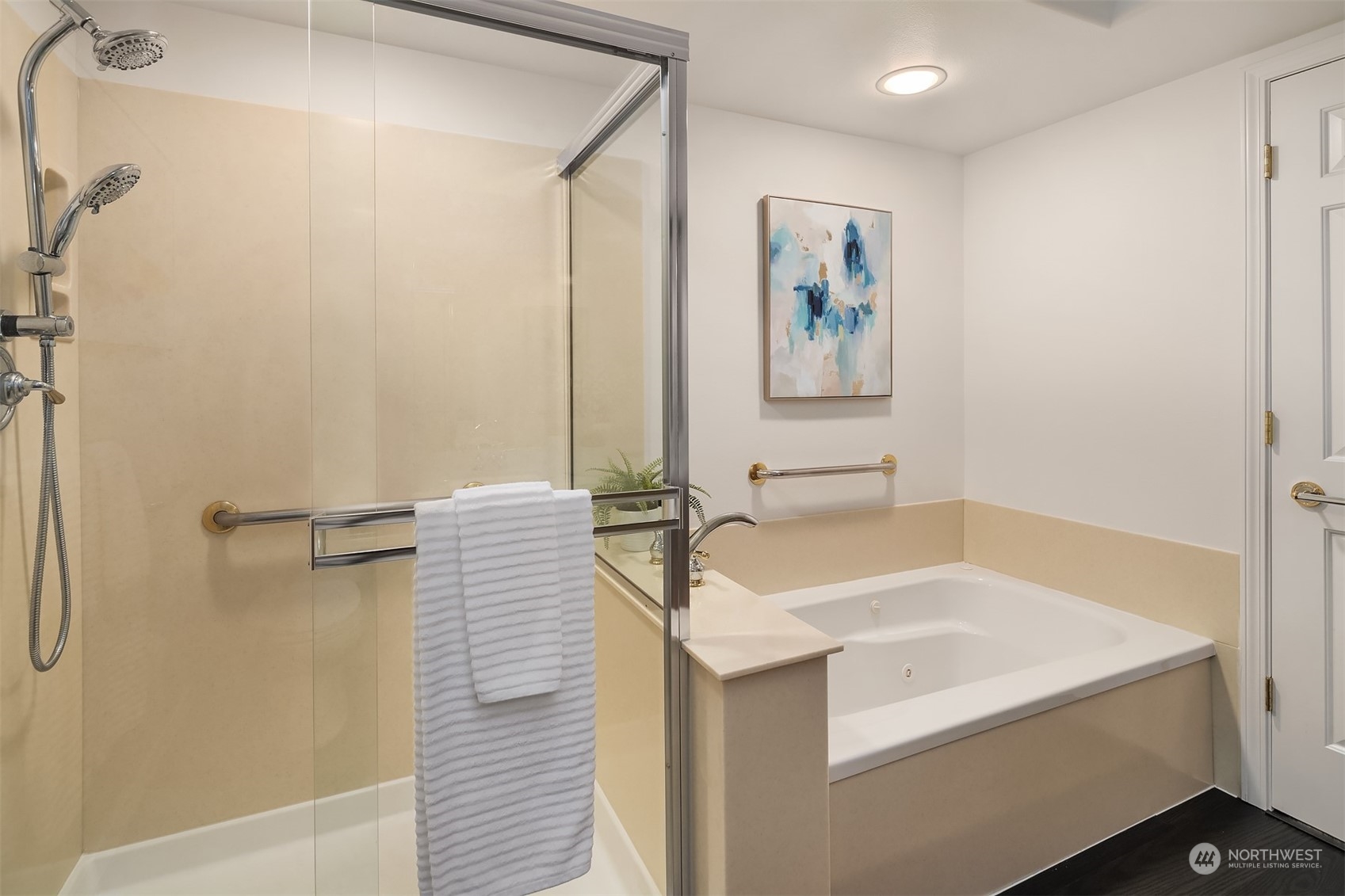 402 3rd Avenue S #B204