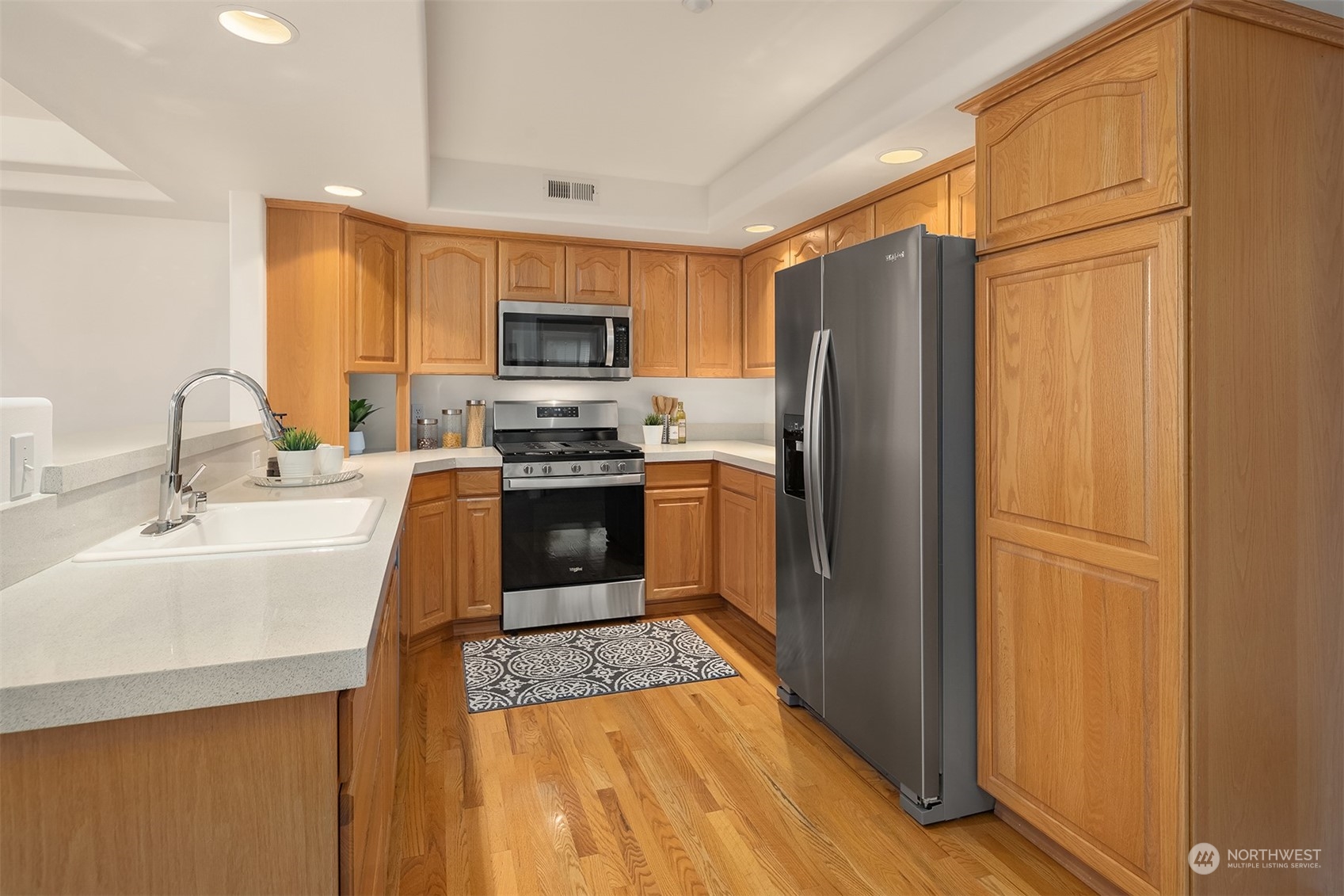 402 3rd Avenue S #B204