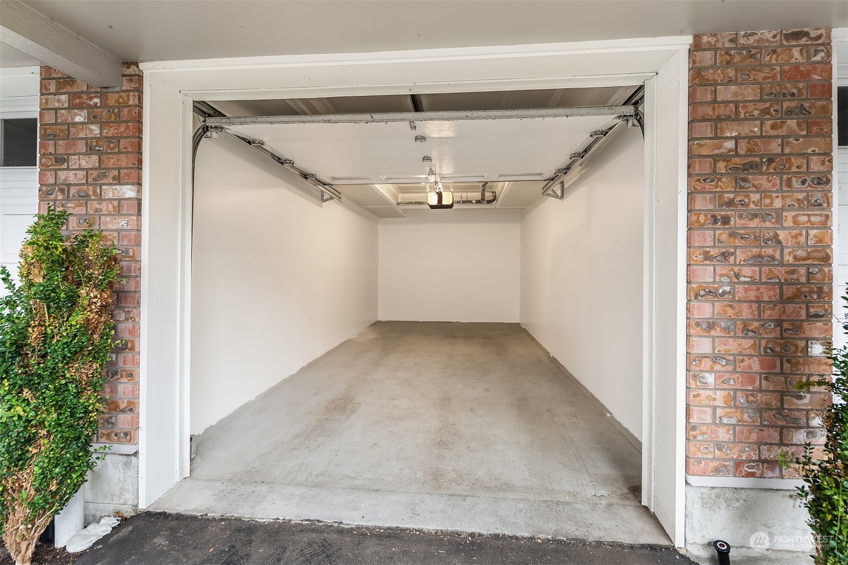 402 3rd Avenue S #B204