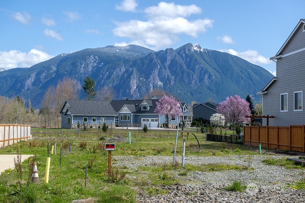 8904 384th Avenue SE