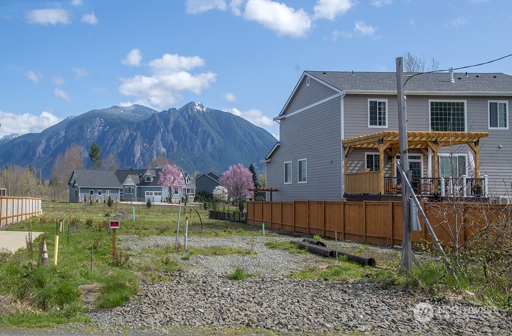 8904 384th Avenue SE