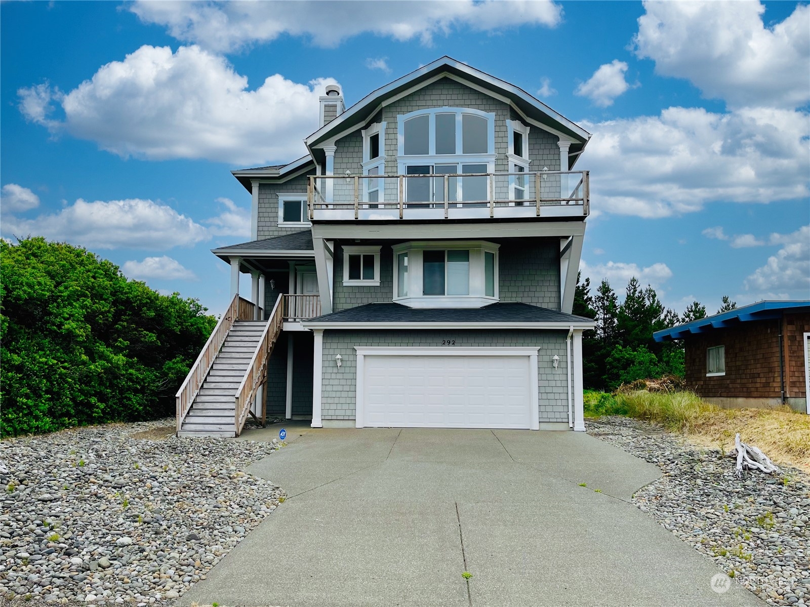 292 Sand Dune Avenue SW